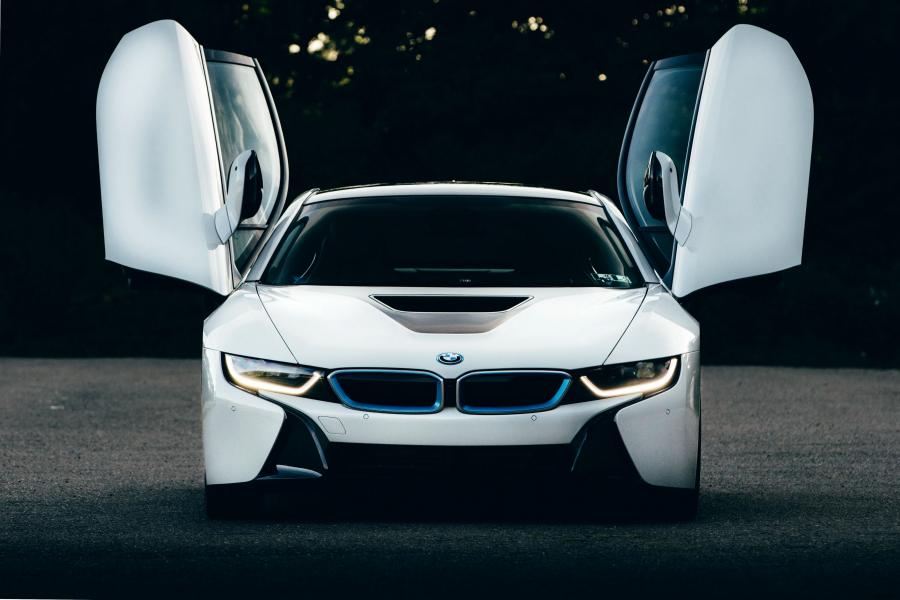  BMW i8 (I12) 2014 года  (NA) (фото 23 из 23)